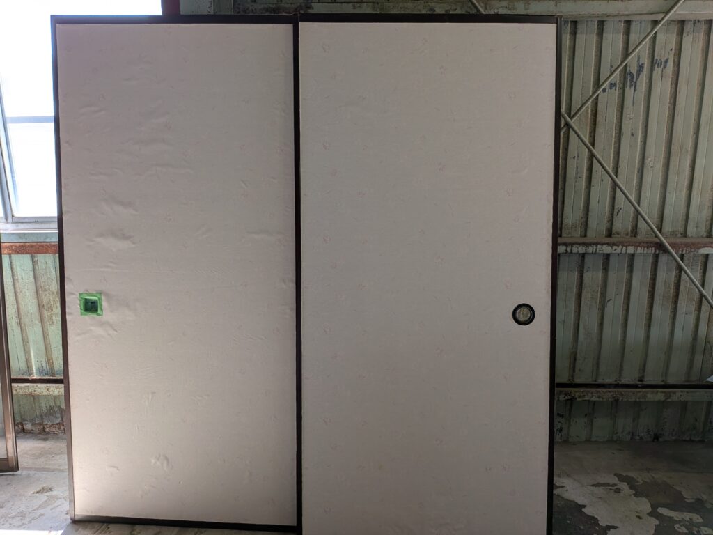 襖張替作業1