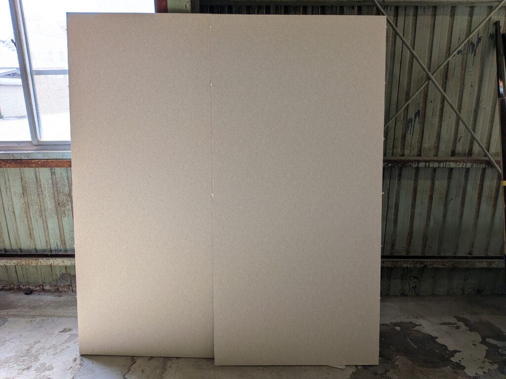 襖張替作業　貼り付け